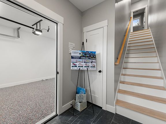 3rd image of 12 Cobblestone Court Unit 7