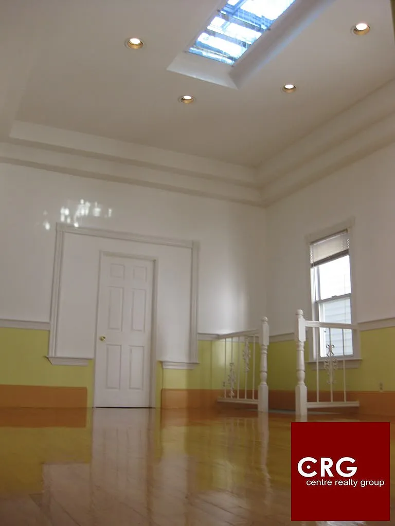 4 bed, 1.5 bath, $4,000 — Photo 3