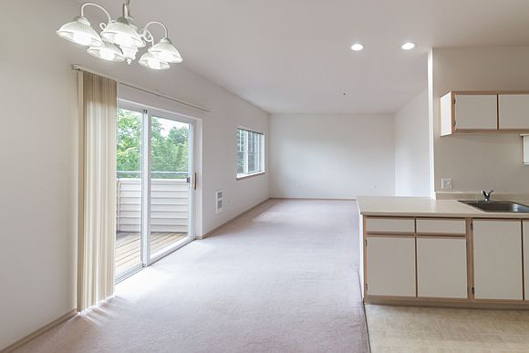 Open, bright layout