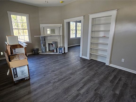 3rd image of 114 Adair Street