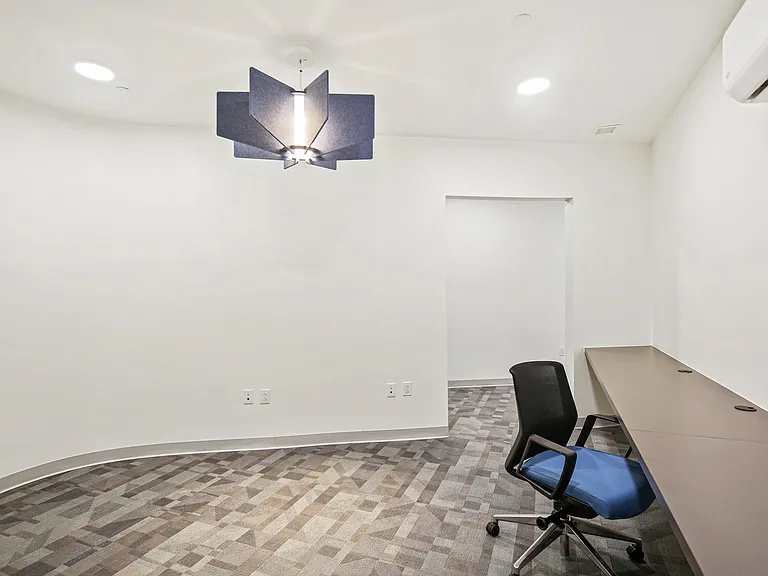 River House Apartments — Photo 51