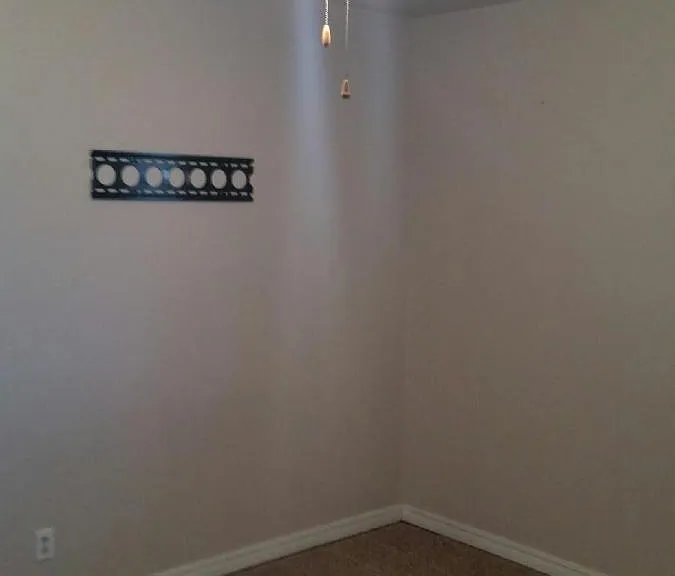 2005 Lyndon Cir — Photo 6