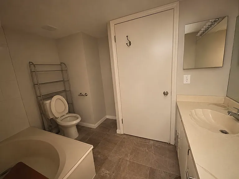 410 NW 214th St #105 — Photo 15