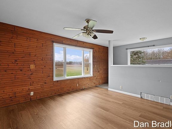 4th image of 789 Orton St