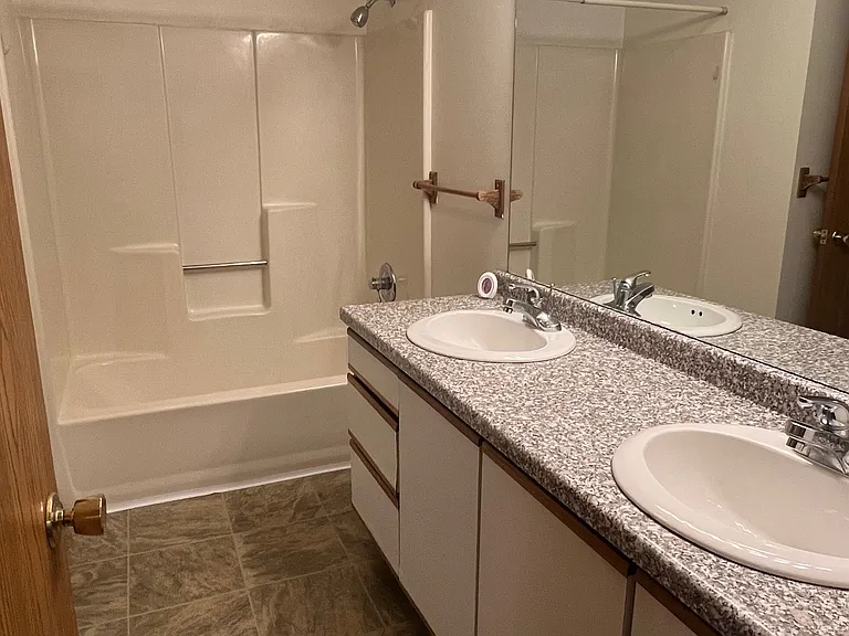 2350 Fitch Ave #1 — Photo 8