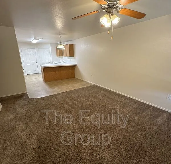 4223 W Walnut Ave #B — Photo 2
