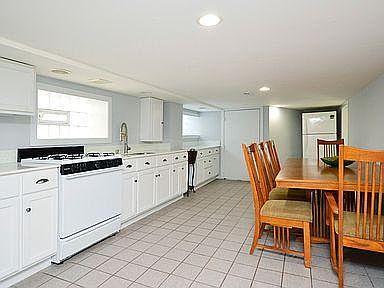 3rd image of 6451 N Mozart St #Basement