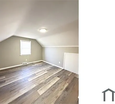 7324 Pierson St — Photo 10