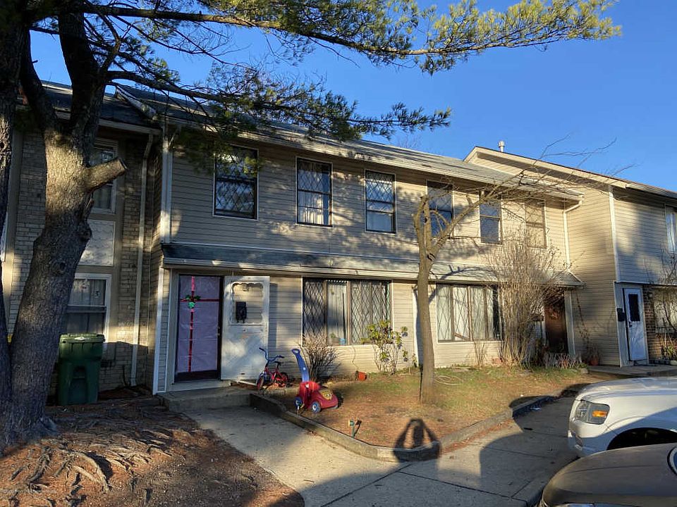 1st image of 111 Coventry Dr