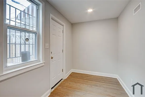 1 N East Ave — Photo 10