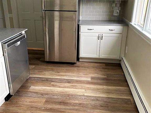 5th image of 22 Reed St #1