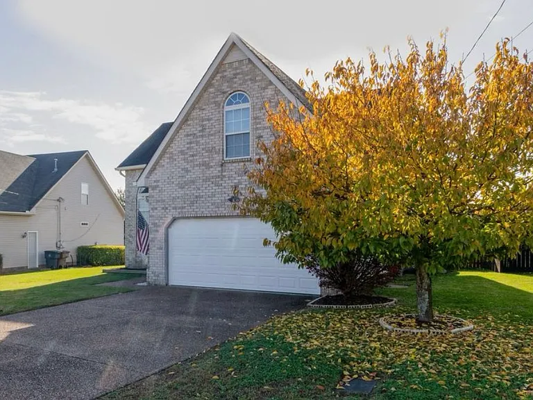 6240 Rocky Top Dr — Photo 1