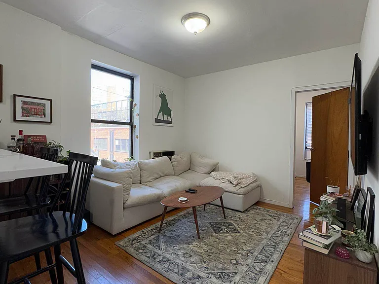 433 E 75th St #10A — Photo 2