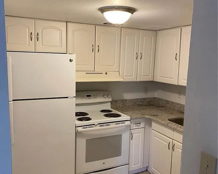 733 McDougall Ct #733 — Photo 6
