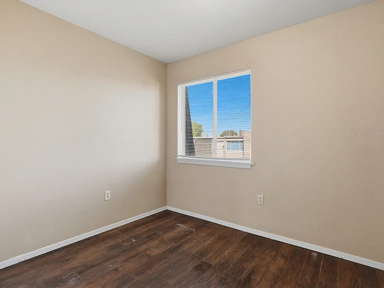 1628 Claudia Dr — Photo 20