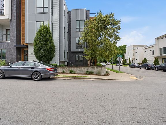 5th image of 800 13th Ave S