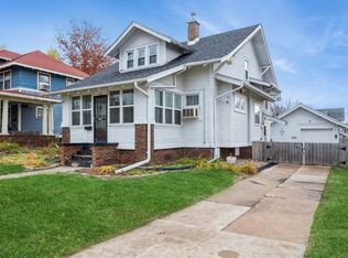 1727 2nd Ave SE, Cedar Rapids, IA 52403