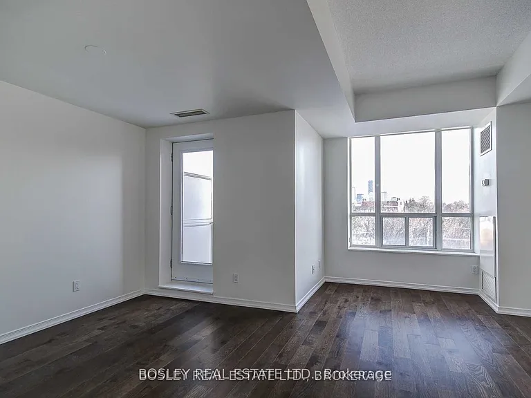451 Rosewell Ave #512 — Photo 3