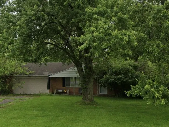 11509-11501 N Diamond Mill Rd, Englewood, OH 45322