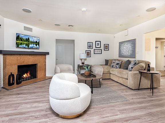 2nd image of 9509 Cresta Dr