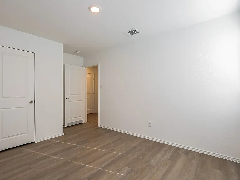 4327 Levee Rdg — Photo 13