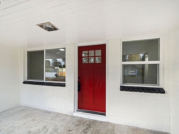 4th image of 13949 NE San Rafael St