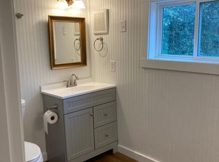 160 E Baltimore Ave, Aberdeen, NC 28373