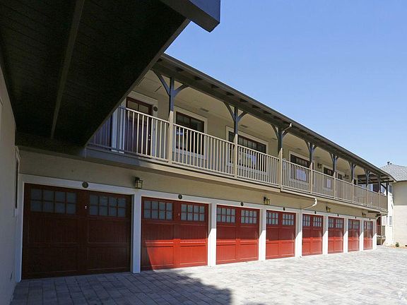 3rd image of 311 Hawthorne Ave #311