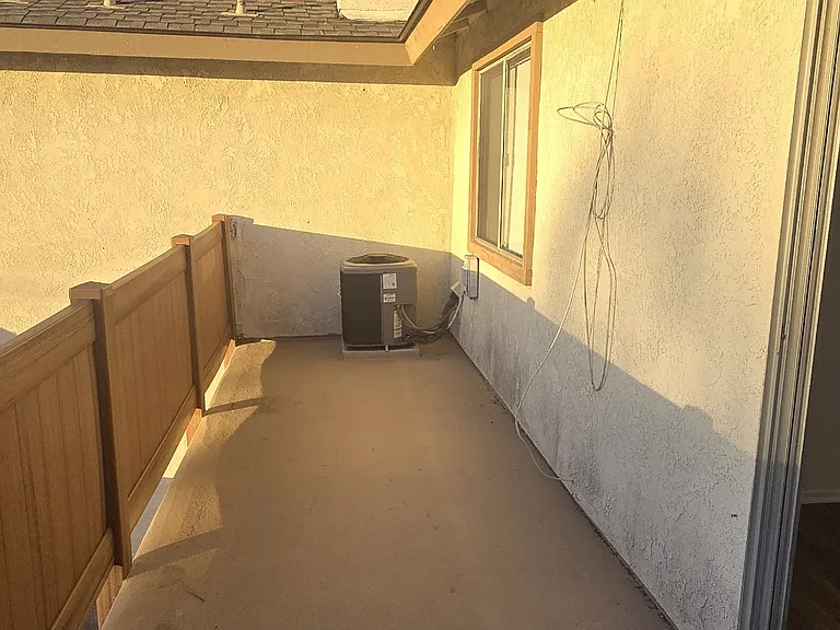 Franklin Luxury Apartments — Photo 26