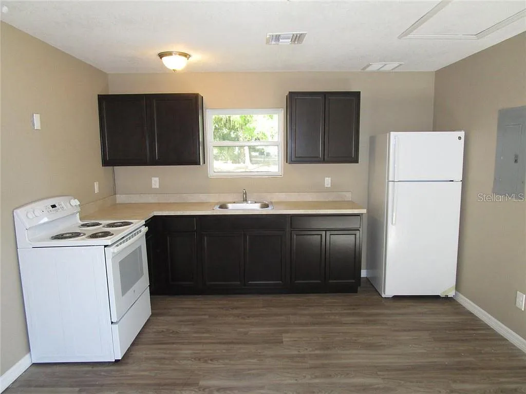 1 bed, 1.0 bath, 500 sqft, $1,000 — Photo 4