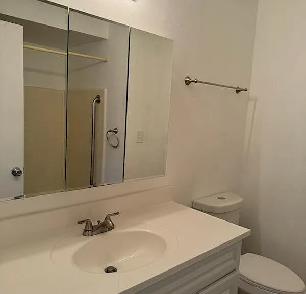 6130 E Akron St — Photo 11