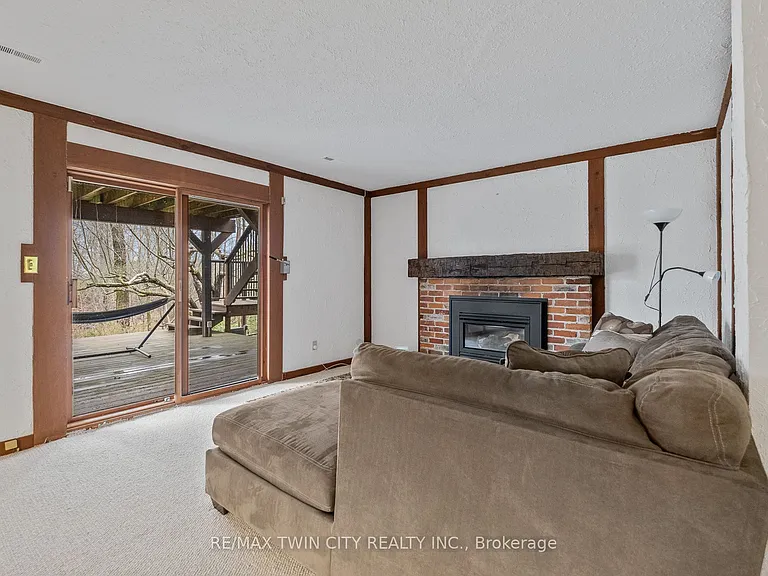 36 Maple Hill Dr — Photo 25