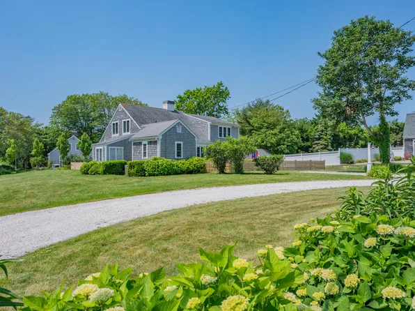 11 Seaside Avenue, Dennis, MA 02638
