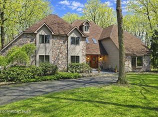 414 Amber Ln, Saylorsburg, PA 18353