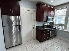 2035 Commonwealth Ave