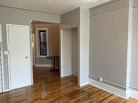 2nd image of 419 E 114th St APT 3FE