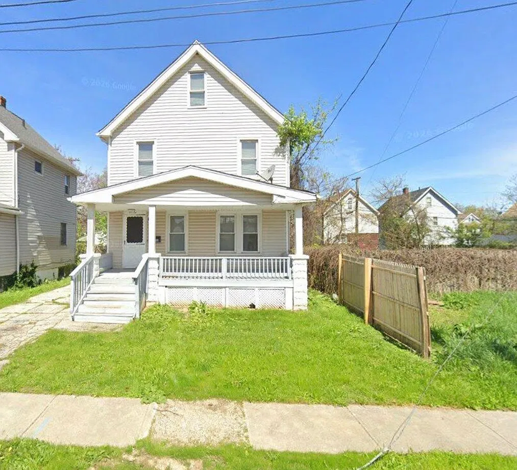 3 bed, 1087 sqft, $1,200 — Photo 1