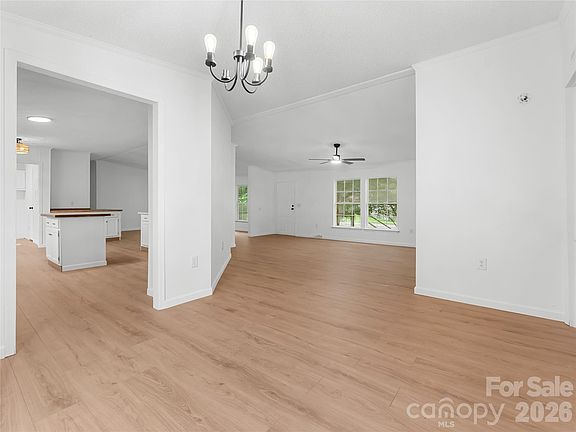 5th image of 398 Staton Rd