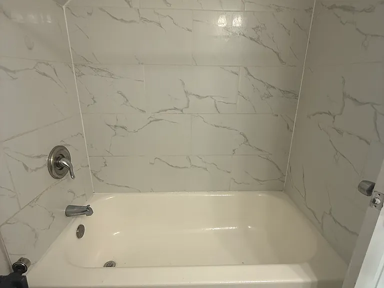 409 Bacheller Ave #2 — Photo 20