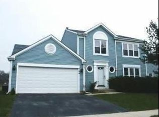 84 Jefferson Ln, Streamwood, IL