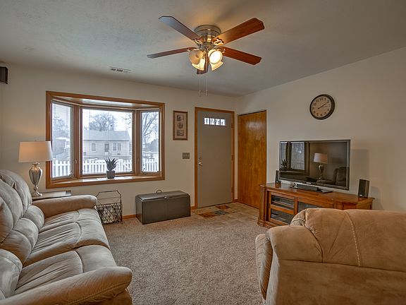 2nd image of 1625 Avenue G