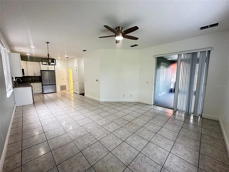 1714 Cambridge Village Ct — Photo 6