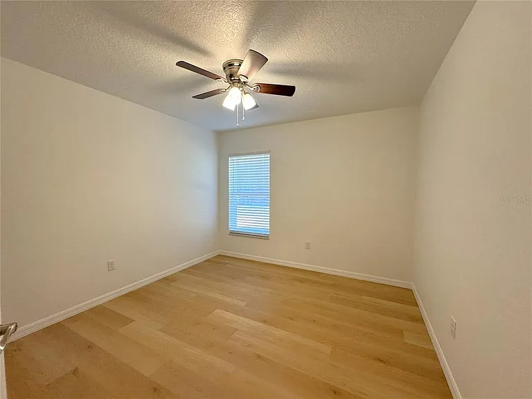 9789 S Clearsprings Dr — Photo 10
