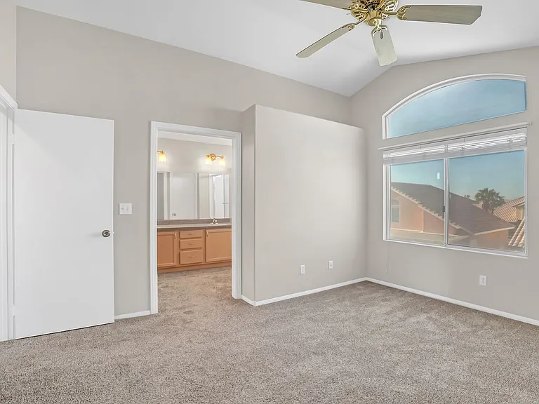 8133 Kentshire Dr — Photo 12