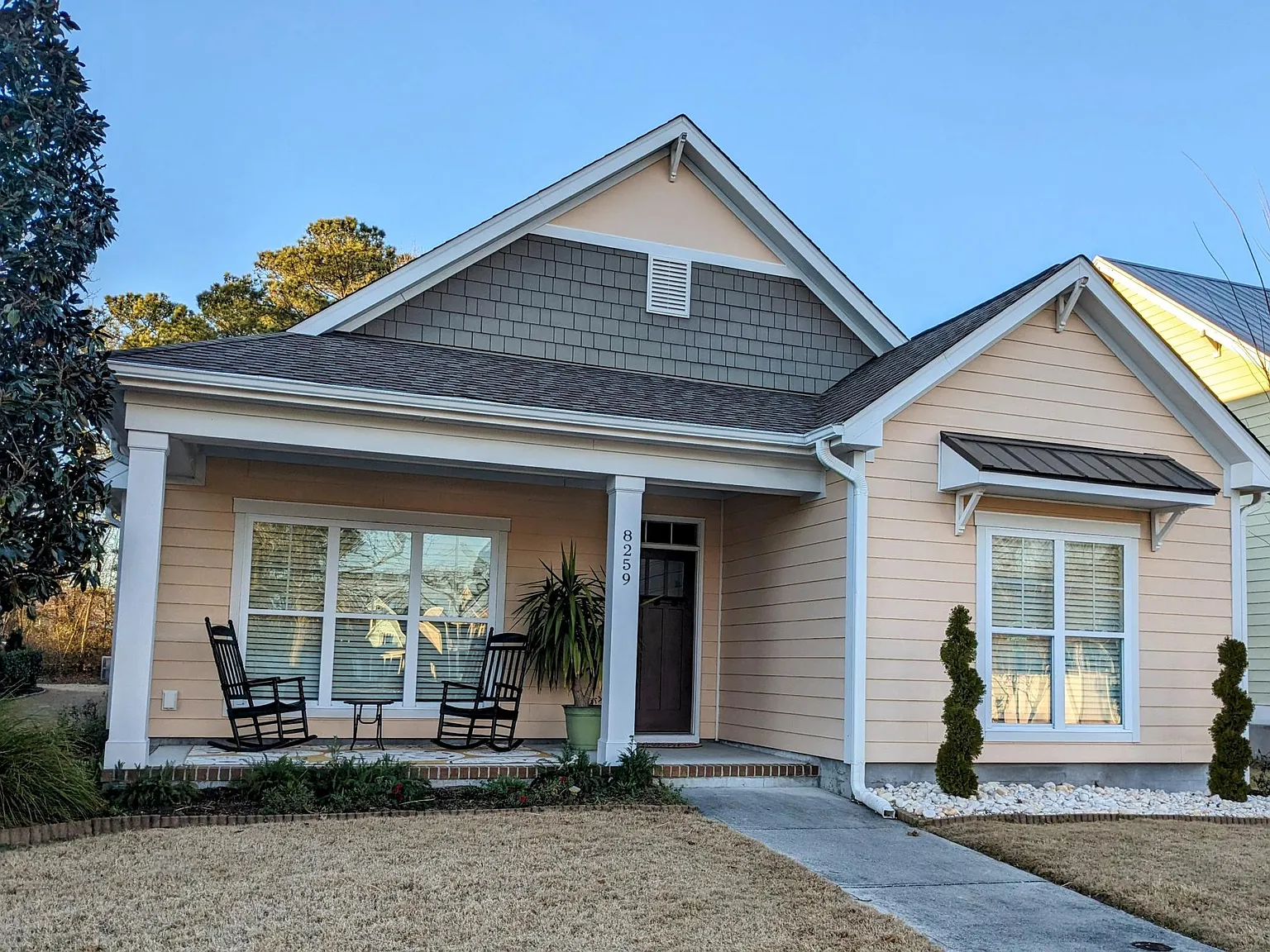 3 bed, 1488 sqft, $2,600 — Photo 1