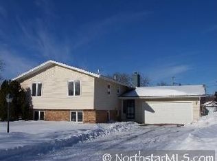 5216 Hamilton Ln N, Brooklyn Park, MN 55443