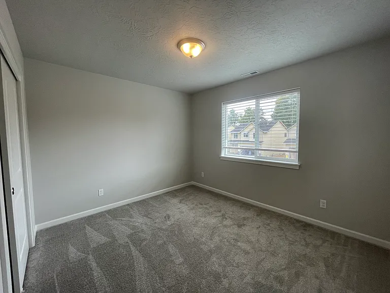 7170 SE Sarah Dr — Photo 21