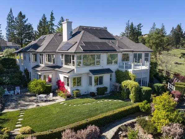 3682 Rocky Knoll Way, Santa Rosa, CA 95404