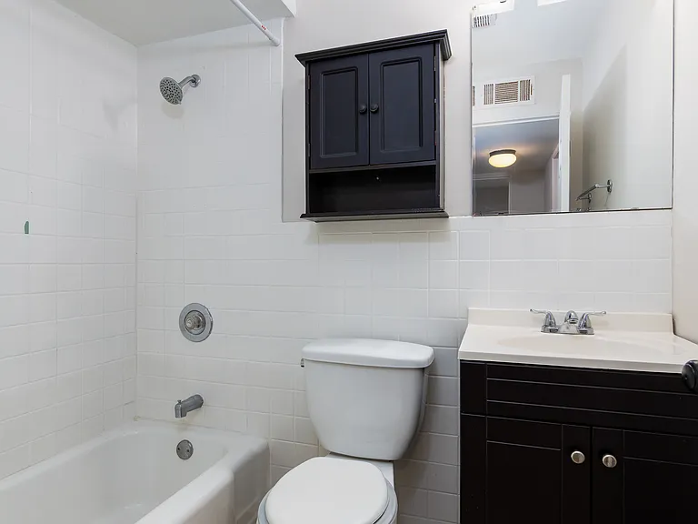7215 Southwest Ave #110AD — Photo 7