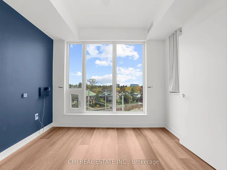 5 Wellington St S #411 — Photo 15
